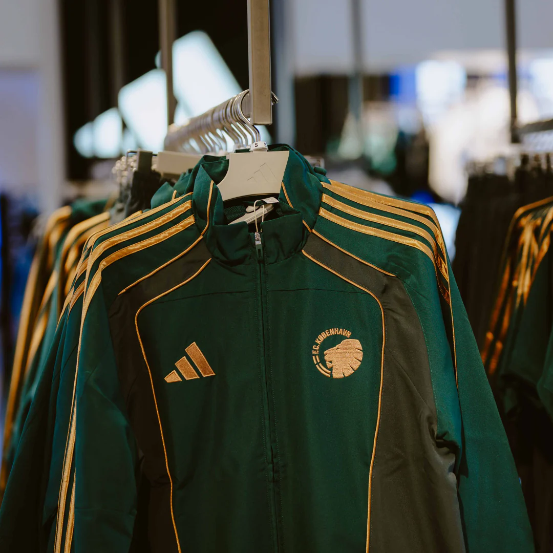 FCK adidas Travel Track top 25/26 - Image 3